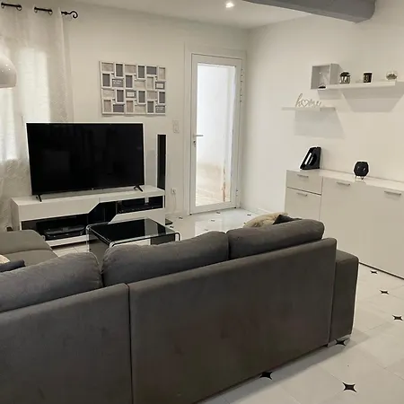 Maison De Village Proche شقة سانت ماري لا مير