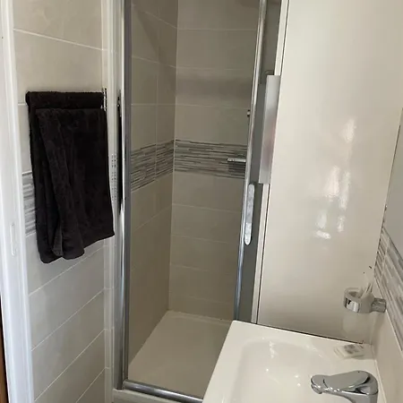 Maison De Village Proche Appartement